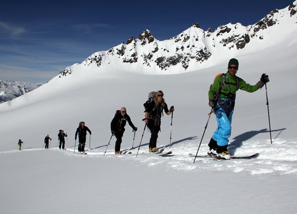 Orelle Val Thorens med en bergsguide.